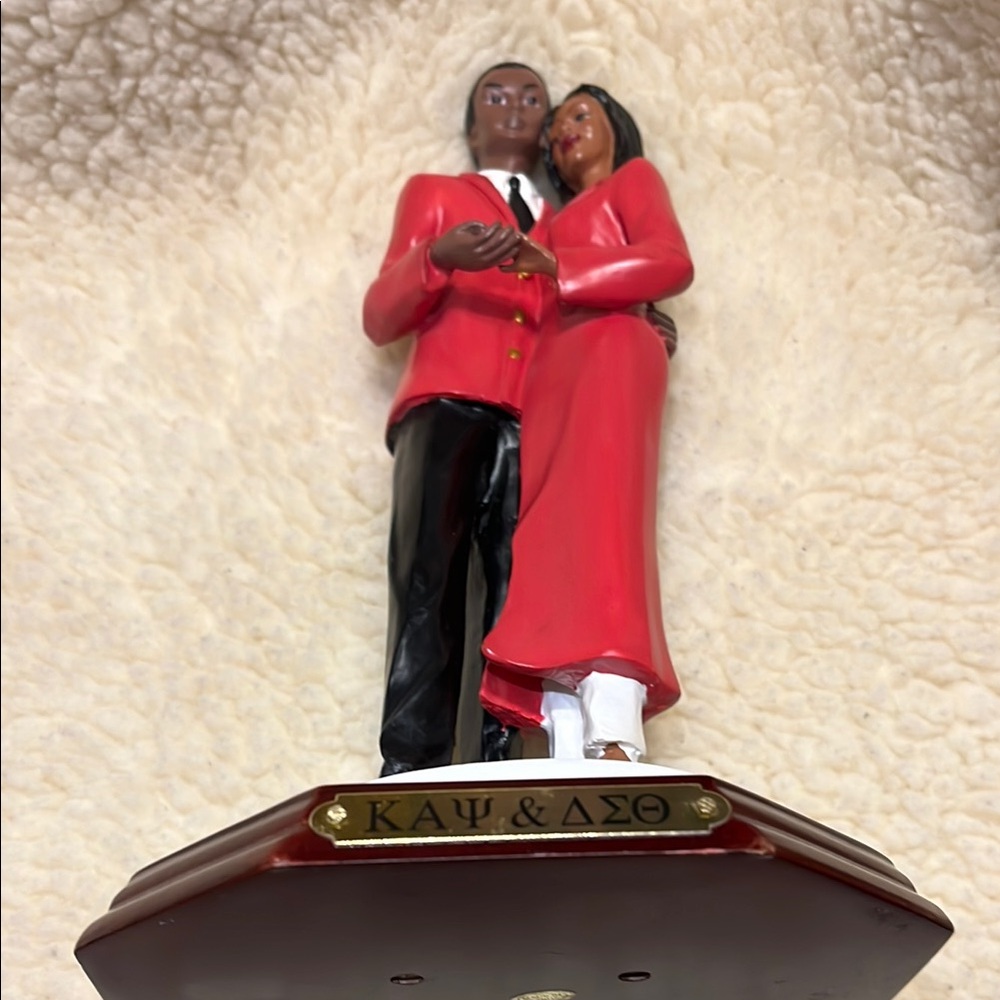 kappa Alpha PSI Miniature Statue Elegant Red Couple Figurine
